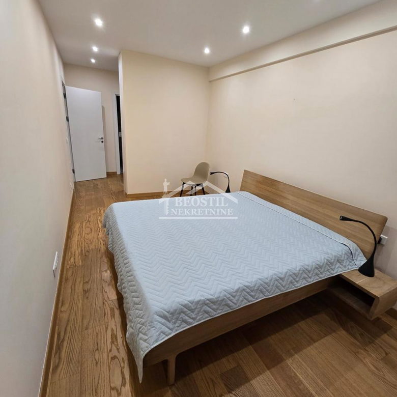 Stan Izdavanje Beograd Blok 32 90 m2