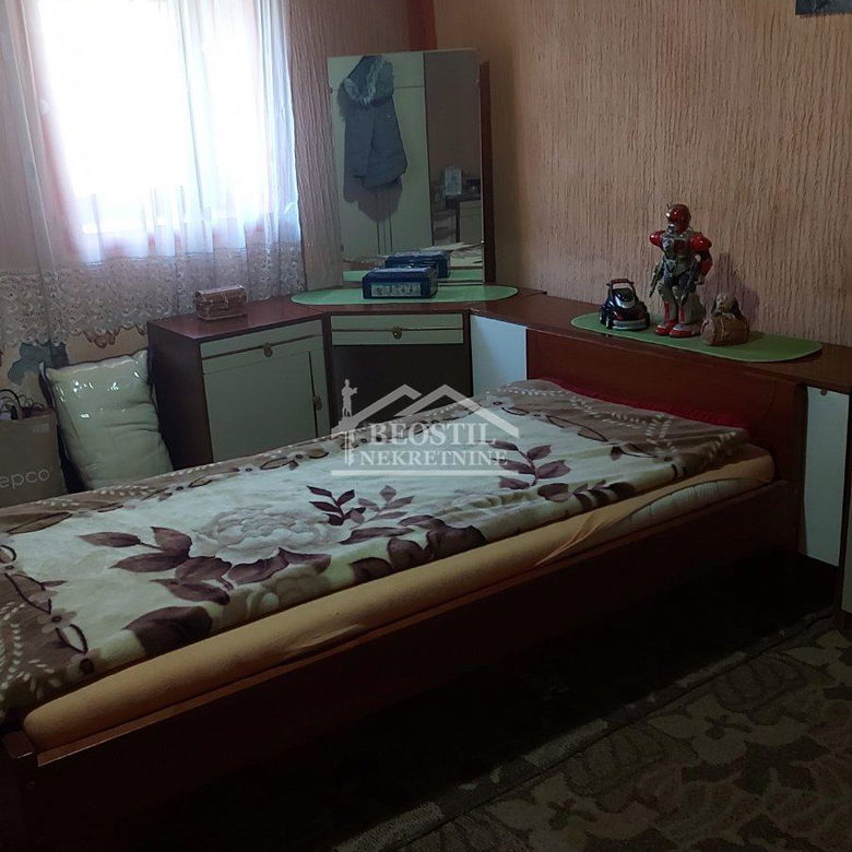 Kuća Prodaja Stara Pazova  92 m2
