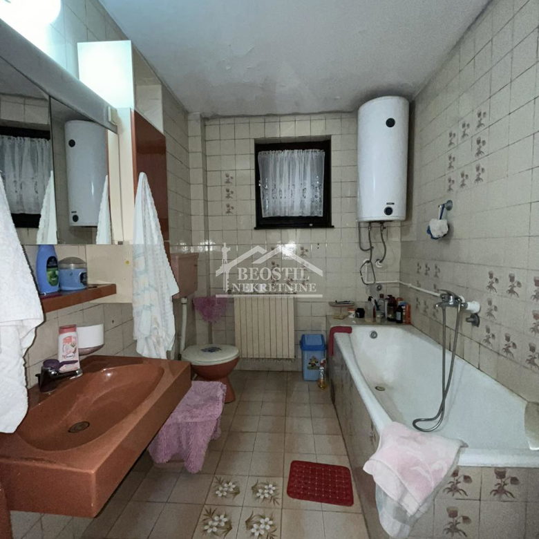 Kuća na prodaju, Centar, Smederevo, 564m², 260.000 €