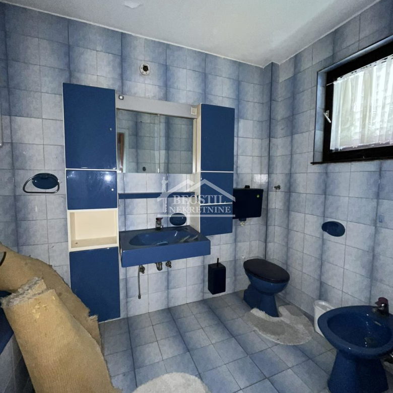 Kuća na prodaju, Centar, Smederevo, 564m², 260.000 €