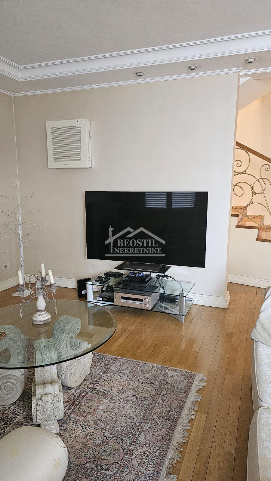 Stan Izdavanje Beograd Dorćol 191 m2