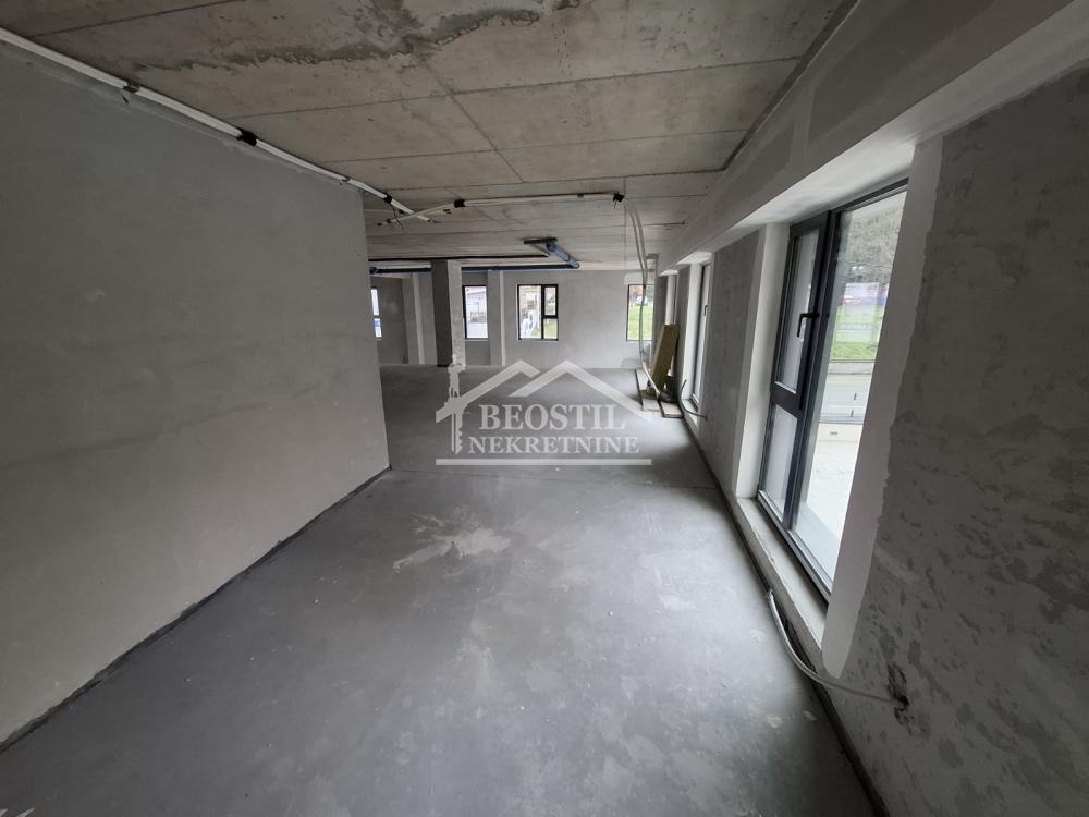 Lokal na prodaju, Banovo Brdo, Beograd, 630m², 2.500.000 €