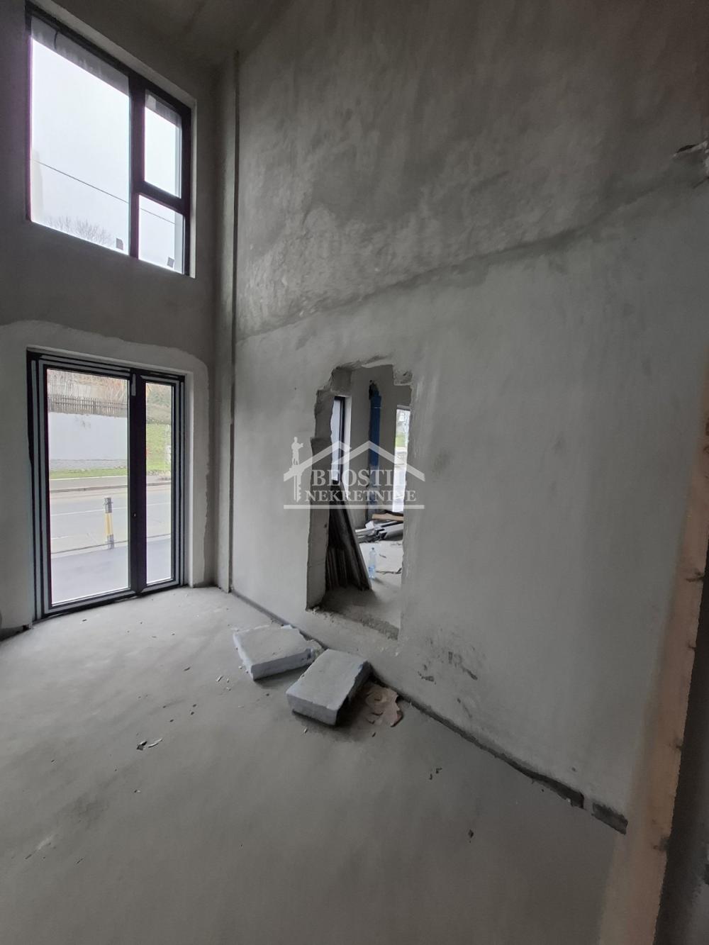 Lokal Prodaja Beograd Banovo Brdo 630 m2