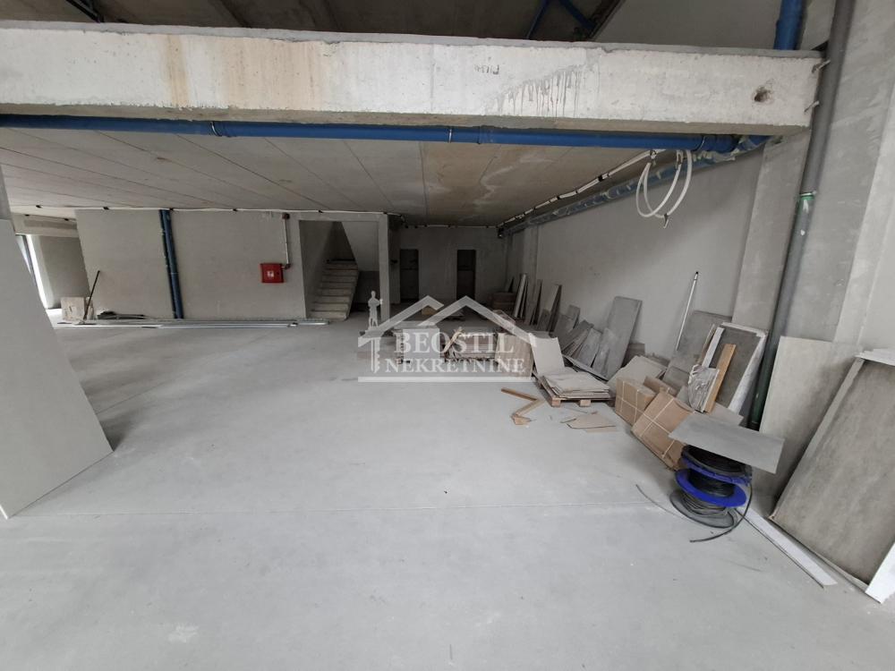 Lokal na prodaju, Banovo Brdo, Beograd, 630m², 2.500.000 €