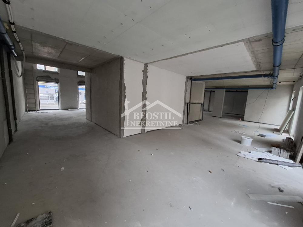 Lokal Prodaja Beograd Banovo Brdo 630 m2