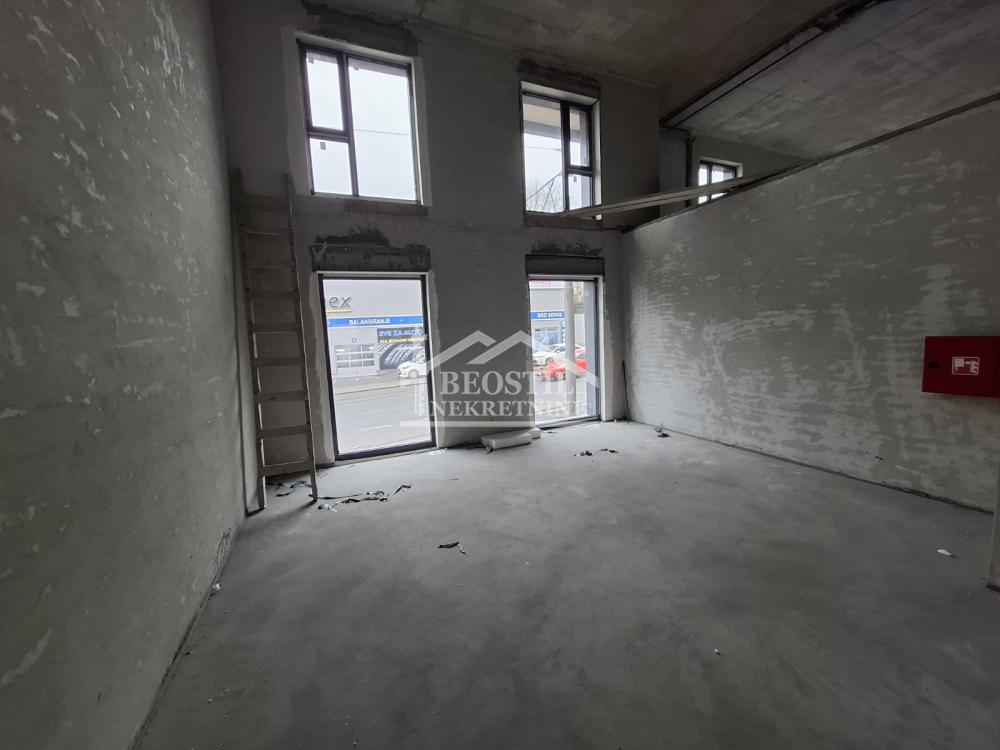 Lokal Prodaja Beograd Banovo Brdo 630 m2