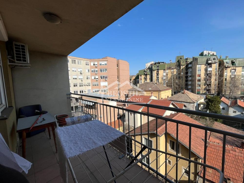Četvorosoban stan na prodaju, Centar, Smederevo, 107m², 234.000 €