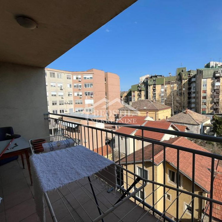 Četvorosoban stan na prodaju, Centar, Smederevo, 107m², 234.000 €
