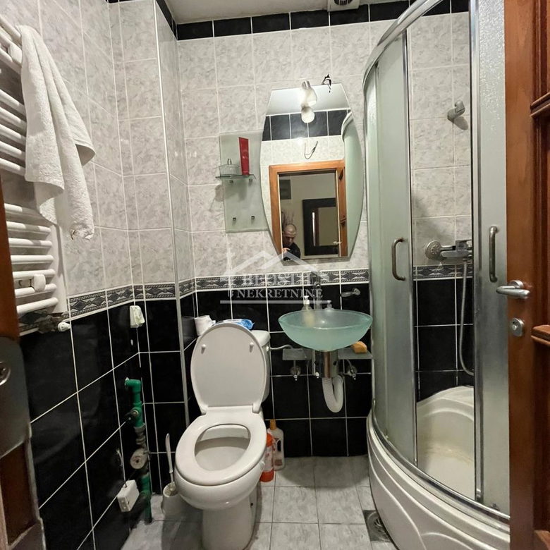 Četvorosoban stan na prodaju, Centar, Smederevo, 107m², 234.000 €