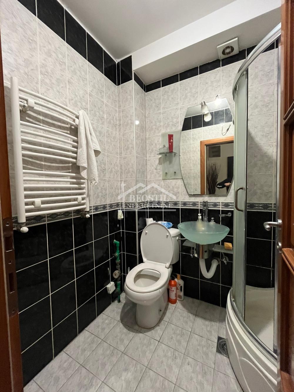 Četvorosoban stan na prodaju, Centar, Smederevo, 107m², 234.000 €
