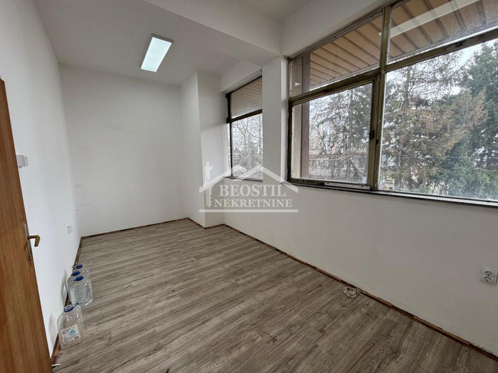 Lokal Izdavanje Beograd Kluz 259.96 m2