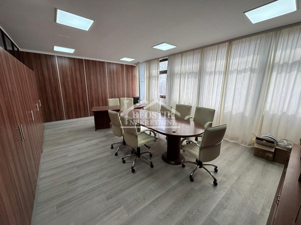 Lokal za izdavanje, Kluz, Beograd, 259.96m², 2.600 €/mes