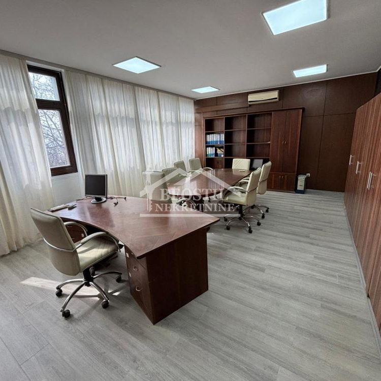 Lokal za izdavanje, Kluz, Beograd, 259.96m², 2.600 €/mes