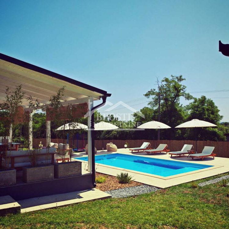 Kuća na prodaju, Guncati, Beograd, 131m², 278.000 €