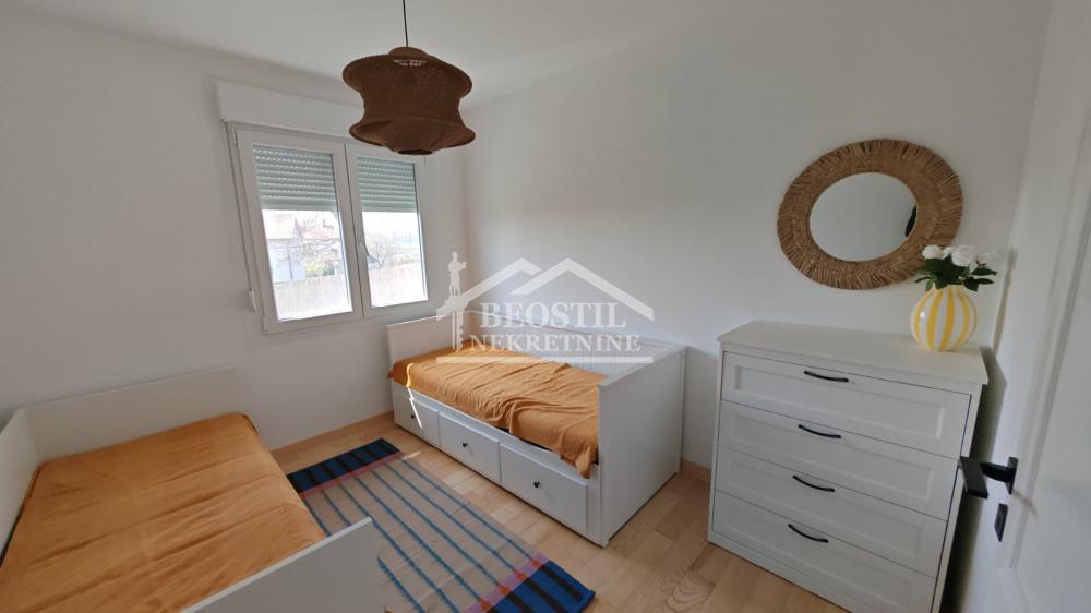 Kuća na prodaju, Guncati, Beograd, 131m², 278.000 €