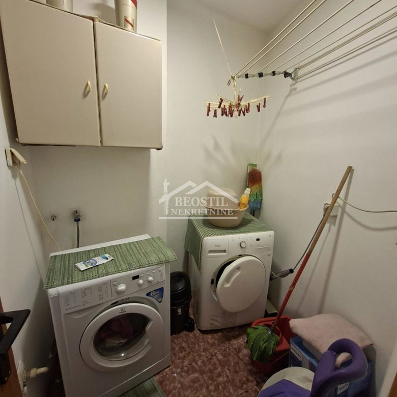 Trosoban stan na prodaju, Centar, Beograd, 74m², 200.000 €