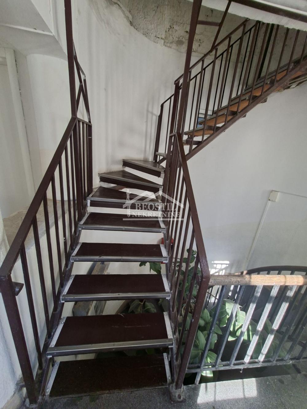 Stan Prodaja Beograd Centar (Savski Venac) 74 m2
