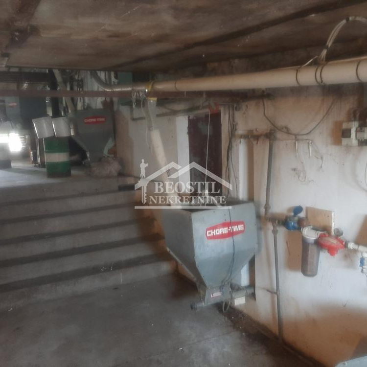 Lokal Prodaja Beograd Umčari 800 m2