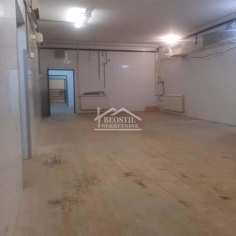 Lokal Prodaja Beograd Umčari 400 m2