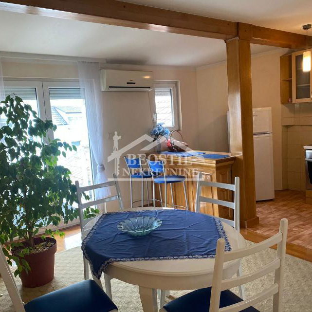 Stan Prodaja Beograd Hram Svetog Save 85 m2