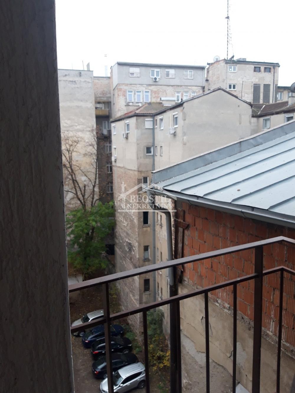 Trosoban stan na prodaju, Skupština, Beograd, 99m², 429.000 €
