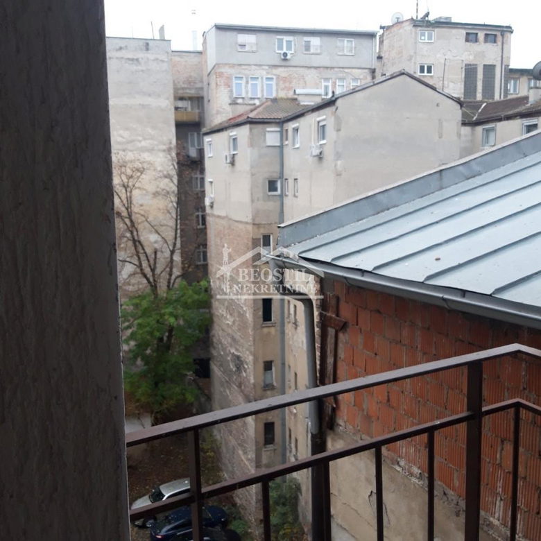 Trosoban stan na prodaju, Skupština, Beograd, 99m², 429.000 €