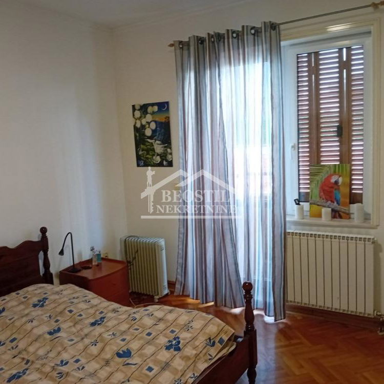 Stan Prodaja Beograd FON 161 m2