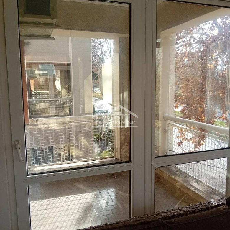 Četvorosoban stan na prodaju, FON, Beograd, 161m², 570.000 €