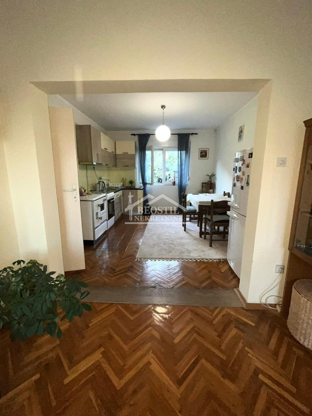 Kuća Prodaja Beograd Leštane 173 m2