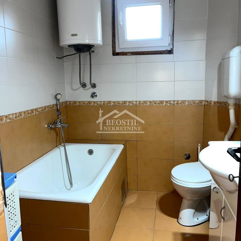 Kuća na prodaju, Leštane, Beograd, 173m², 165.000 €