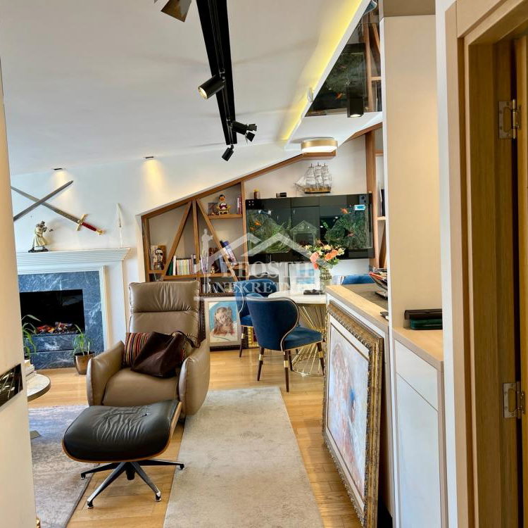 Dvoiposoban stan na prodaju, Centar, Beograd, 83m², 389.000 €