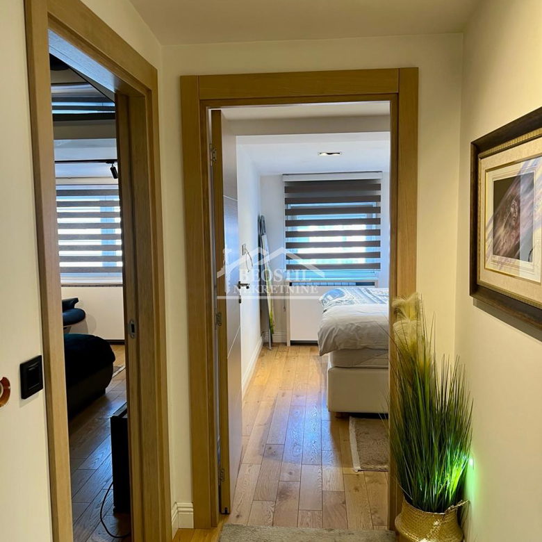Stan Prodaja Beograd Centar (Vračar) 83 m2