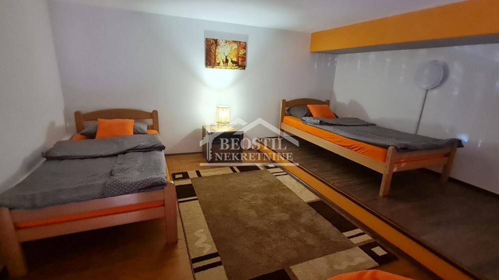 132024982_13_20260416153450 Trosoban stan na prodaju, Centar, Čajetina, 39m², 61.000 €