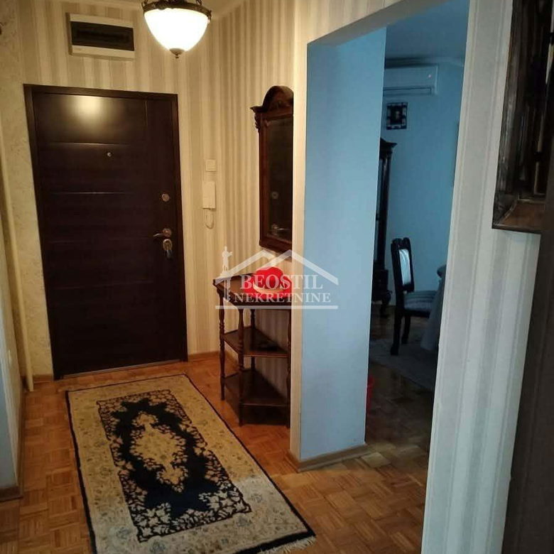 Stan Prodaja Beograd Bežanijska Kosa 3 74 m2