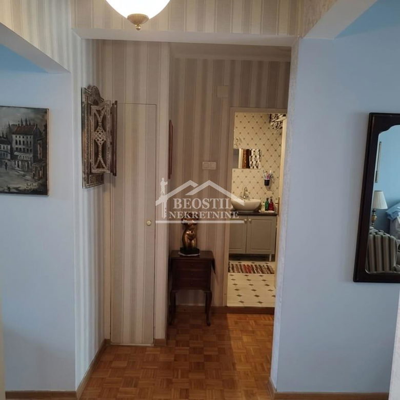 Stan Prodaja Beograd Bežanijska Kosa 3 74 m2