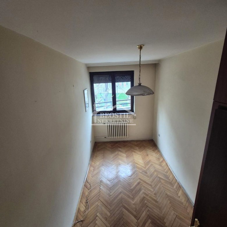 Stan Prodaja Beograd Palata Pravde 99 m2
