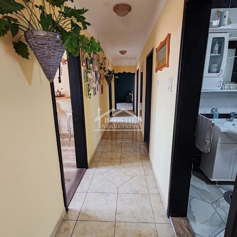 Kuća na prodaju, Centar, Ruma, 221m², 245.000 €