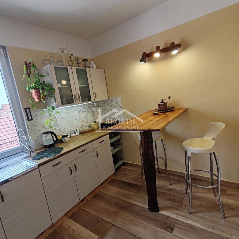 Kuća na prodaju, Centar, Ruma, 221m², 245.000 €