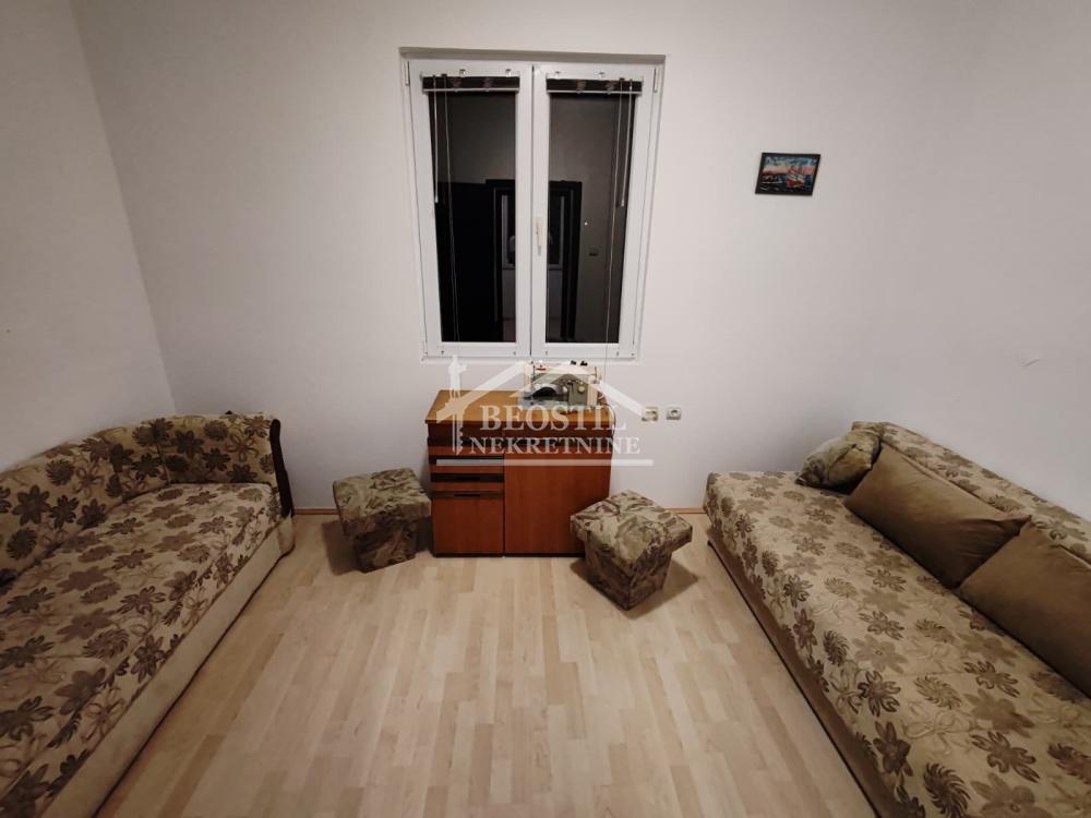 Kuća Prodaja Ruma  221 m2