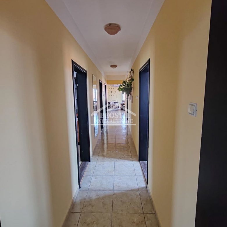 Kuća Prodaja Ruma  221 m2