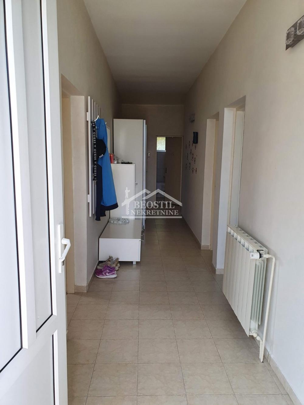 Kuća na prodaju, Ovča, Beograd, 155m², 220.000 €