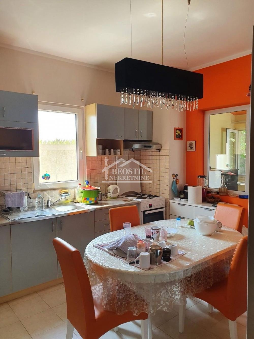 Kuća Prodaja Beograd Ovča 155 m2