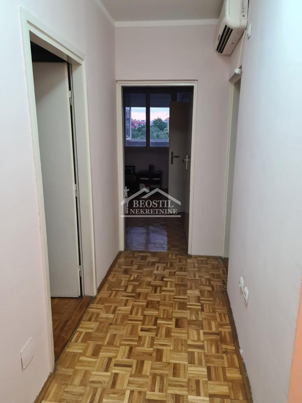 Stan Prodaja Beograd Konjarnik 55 m2