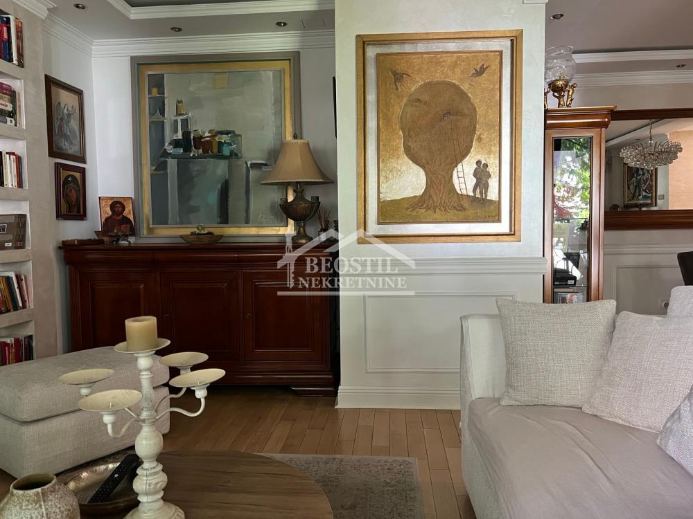 Stan Prodaja Beograd Stan Prodaja Beograd Hram Svetog Save 70 m2