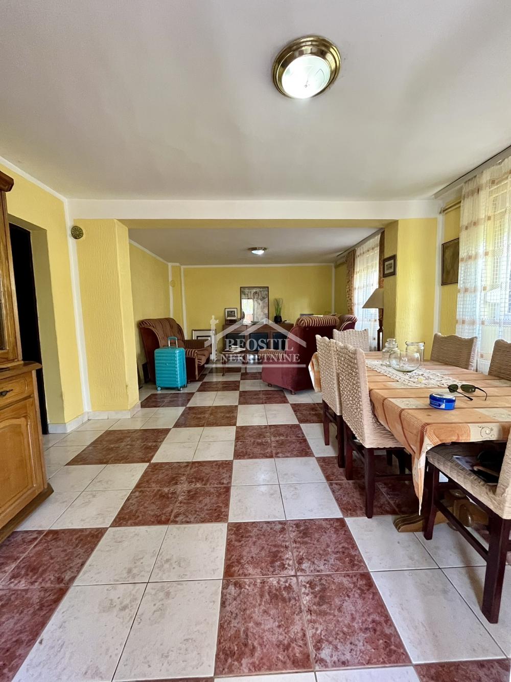 Kuća Prodaja Beograd Grocka (mesto) 341 m2