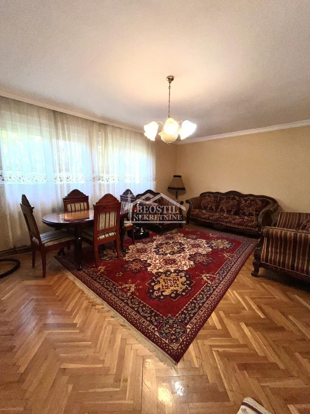 Kuća na prodaju, Grocka, Beograd, 341m², 370.000 €