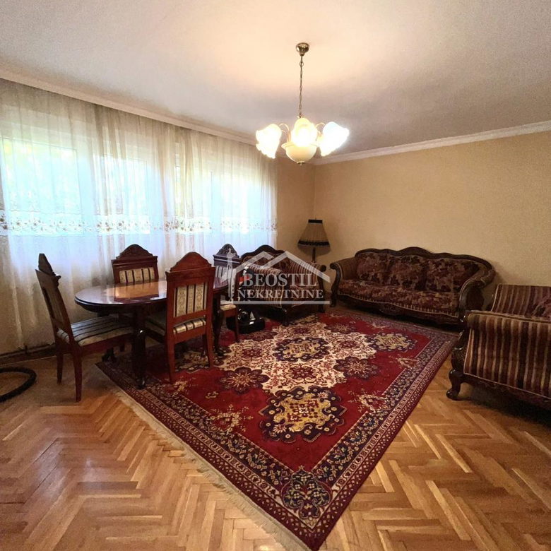 Kuća na prodaju, Grocka, Beograd, 341m², 370.000 €