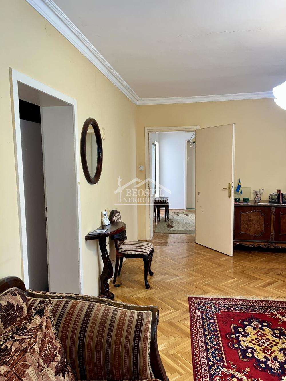 Kuća na prodaju, Grocka, Beograd, 341m², 370.000 €