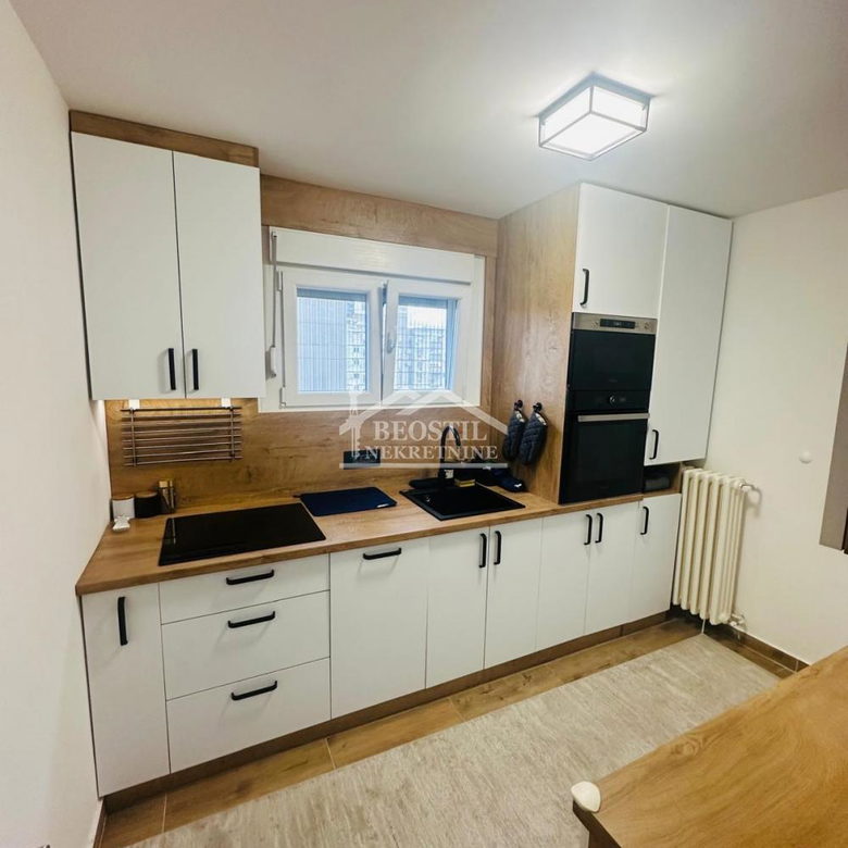 Stan Prodaja Beograd Blok 61 70 m2