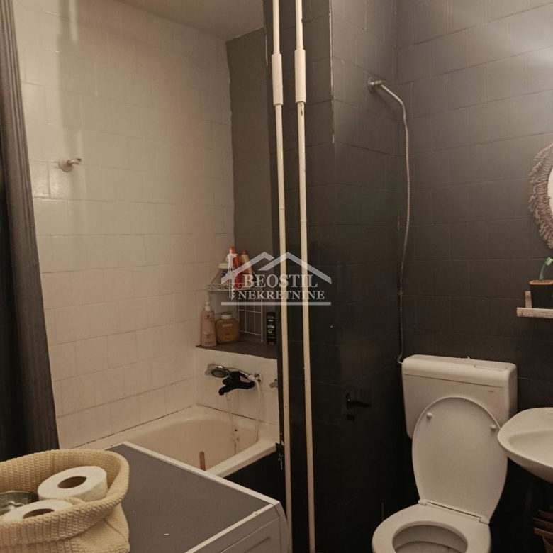 Stan Prodaja Beograd Banjica 74 m2